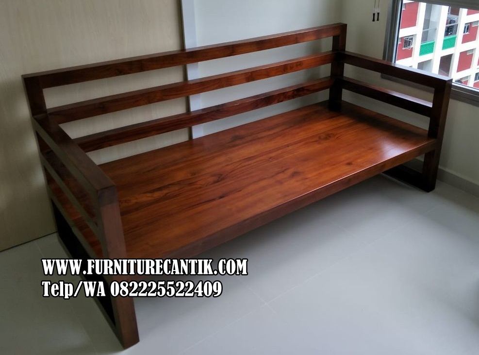 Kursi Teras Panjang Kayu Jati Desain Modern