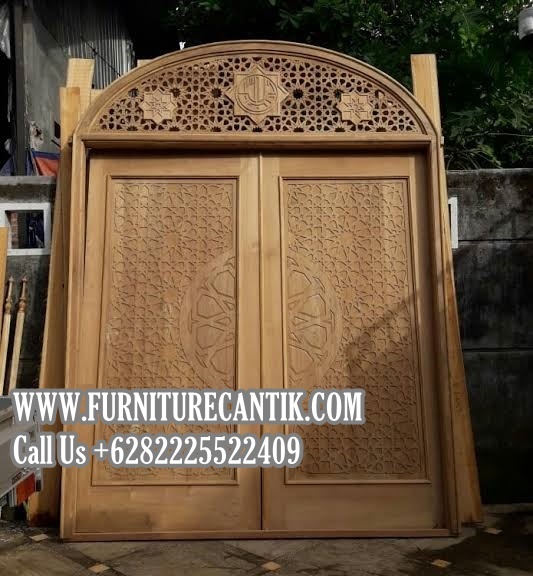 Pintu Masjid Jati Mewah