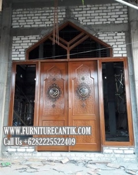 Pintu Masjid Kayu Jati Khas Jepara