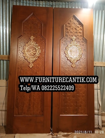 Pintu Utama Masjid Kayu Jati Motif Arabic