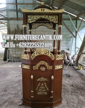 Mimbar Masjid Kayu Jati Ukiran Kaligrafi