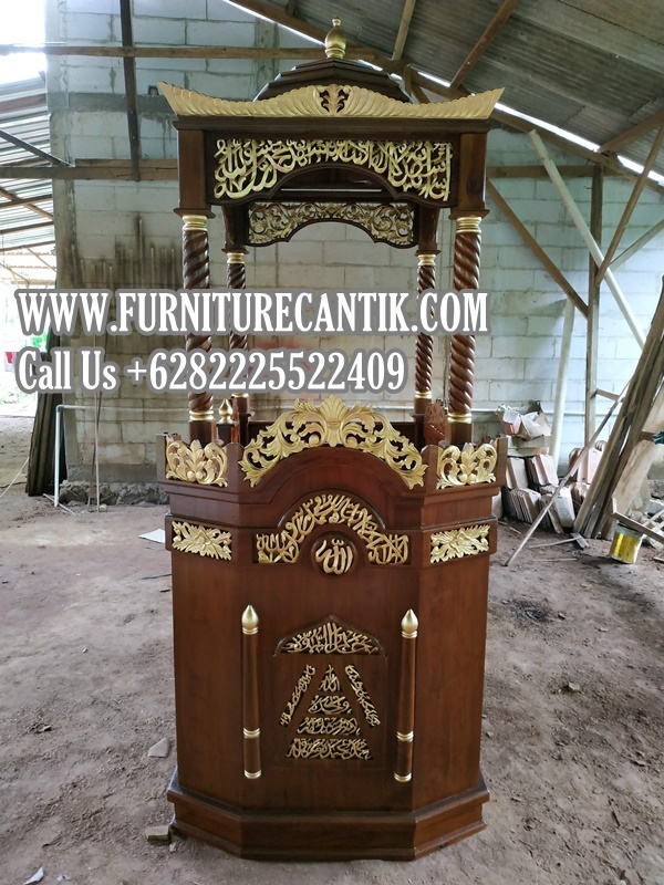 Mimbar Masjid Kayu Jati Ukiran Kaligrafi